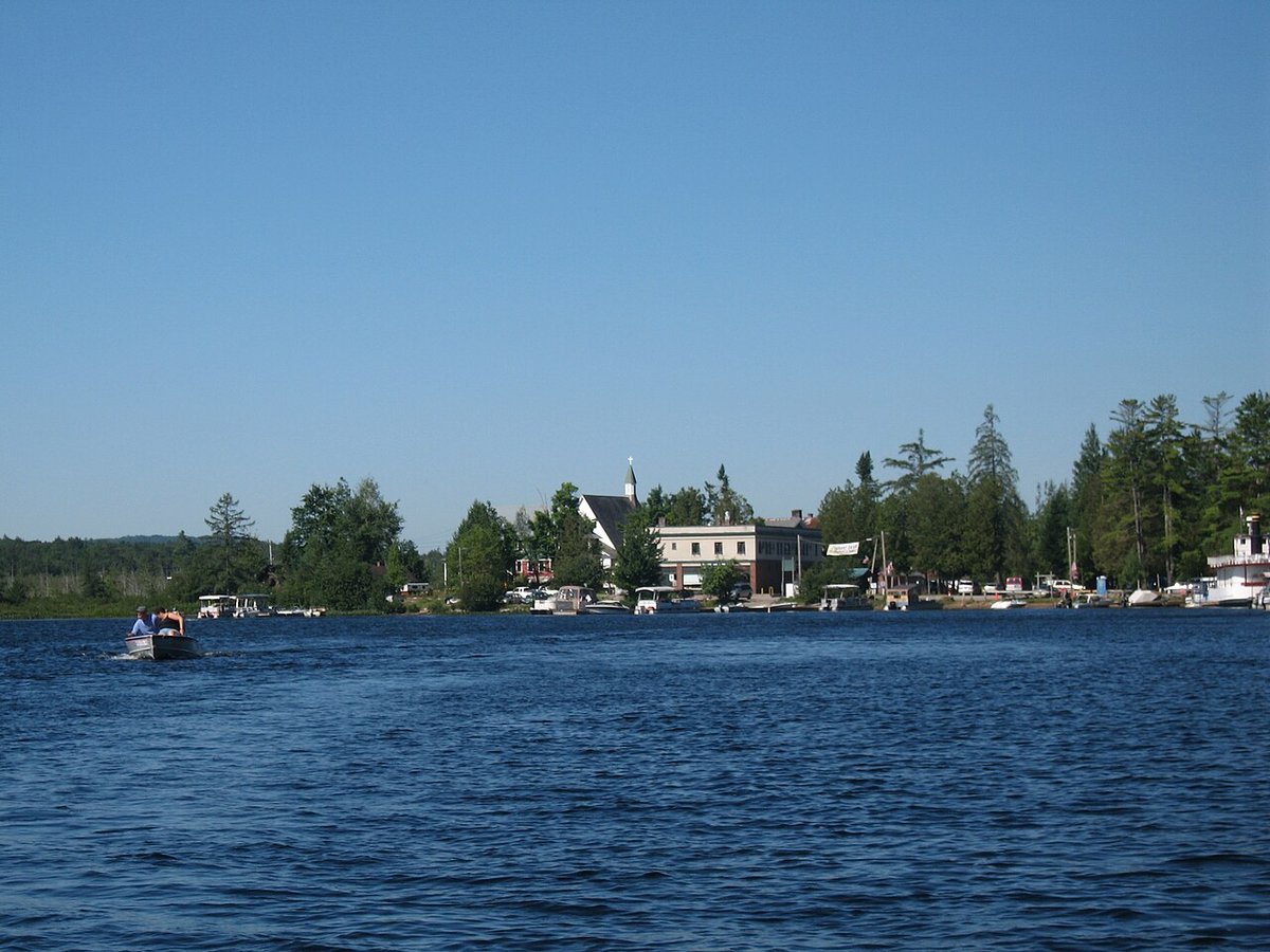 Mohegan Lake, NY - Raquette Lake - Wikipedia, la enciclopedia libre